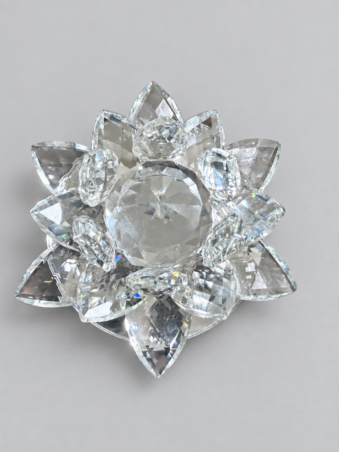 Top view of lotus flower resin lid